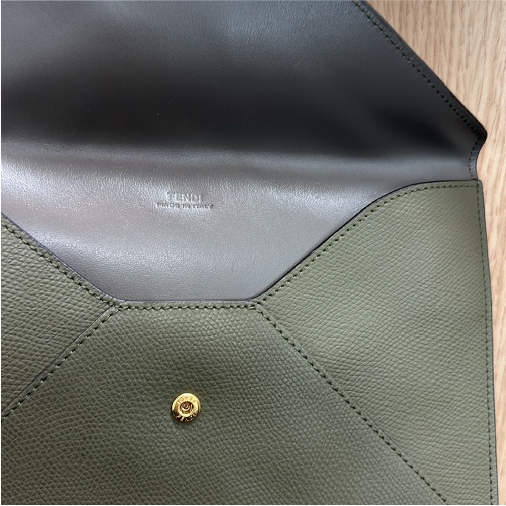 ‼️Authentic Fendi Green Envelope Clutch Pouch Bag - Picture 9 of 15